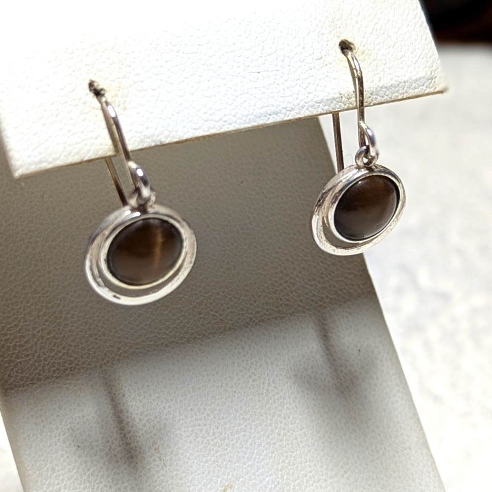Vintage Sterling Silver and Tigers Eye Peite Pierced Earrings - Picture 6 of 7
